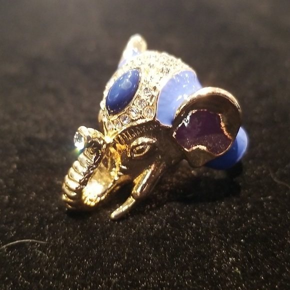 Lot of 7 Crystal Animal Rings - Picture 7 of 8